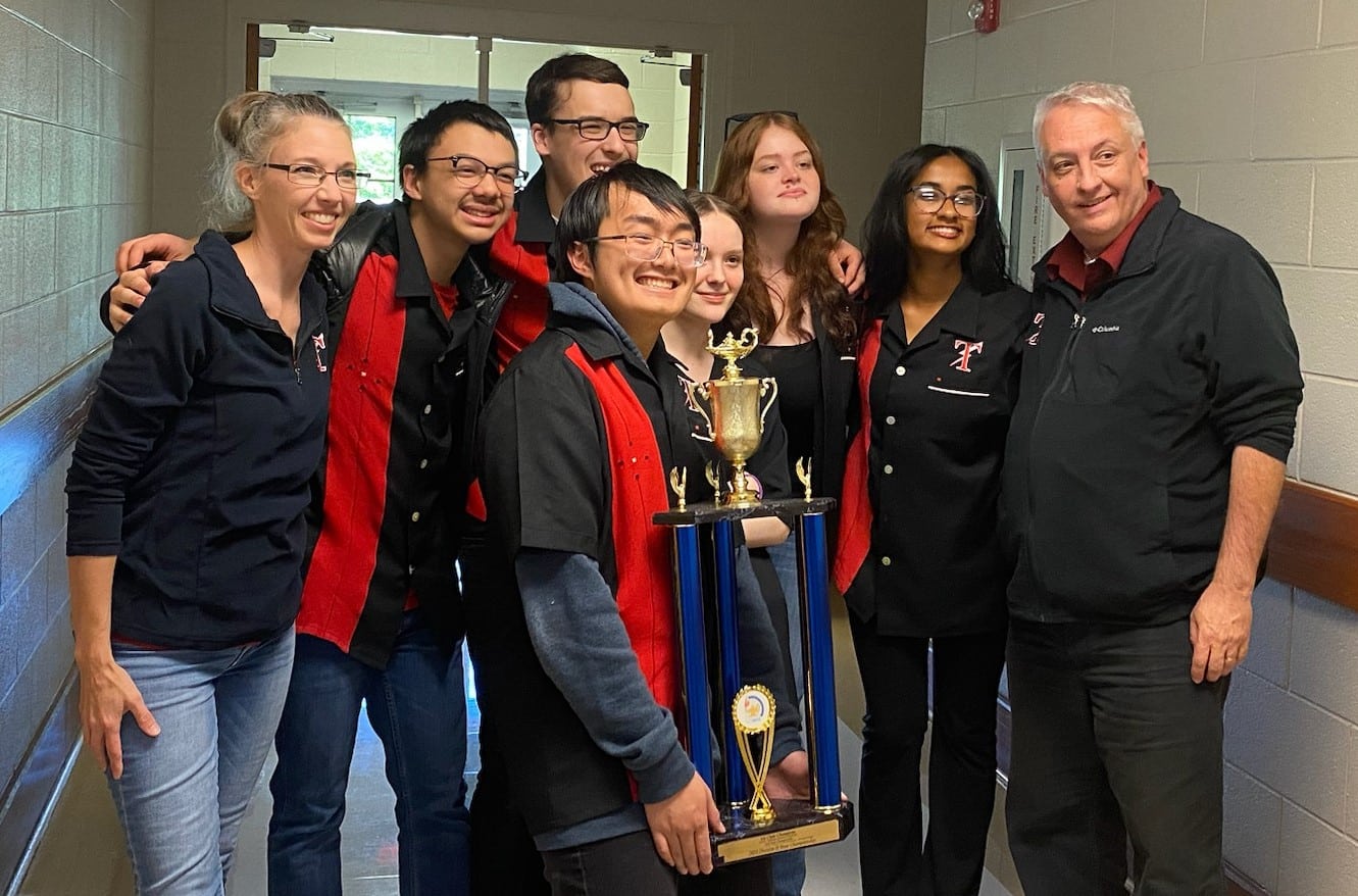 Quiz Bowl State Champions with Trophy